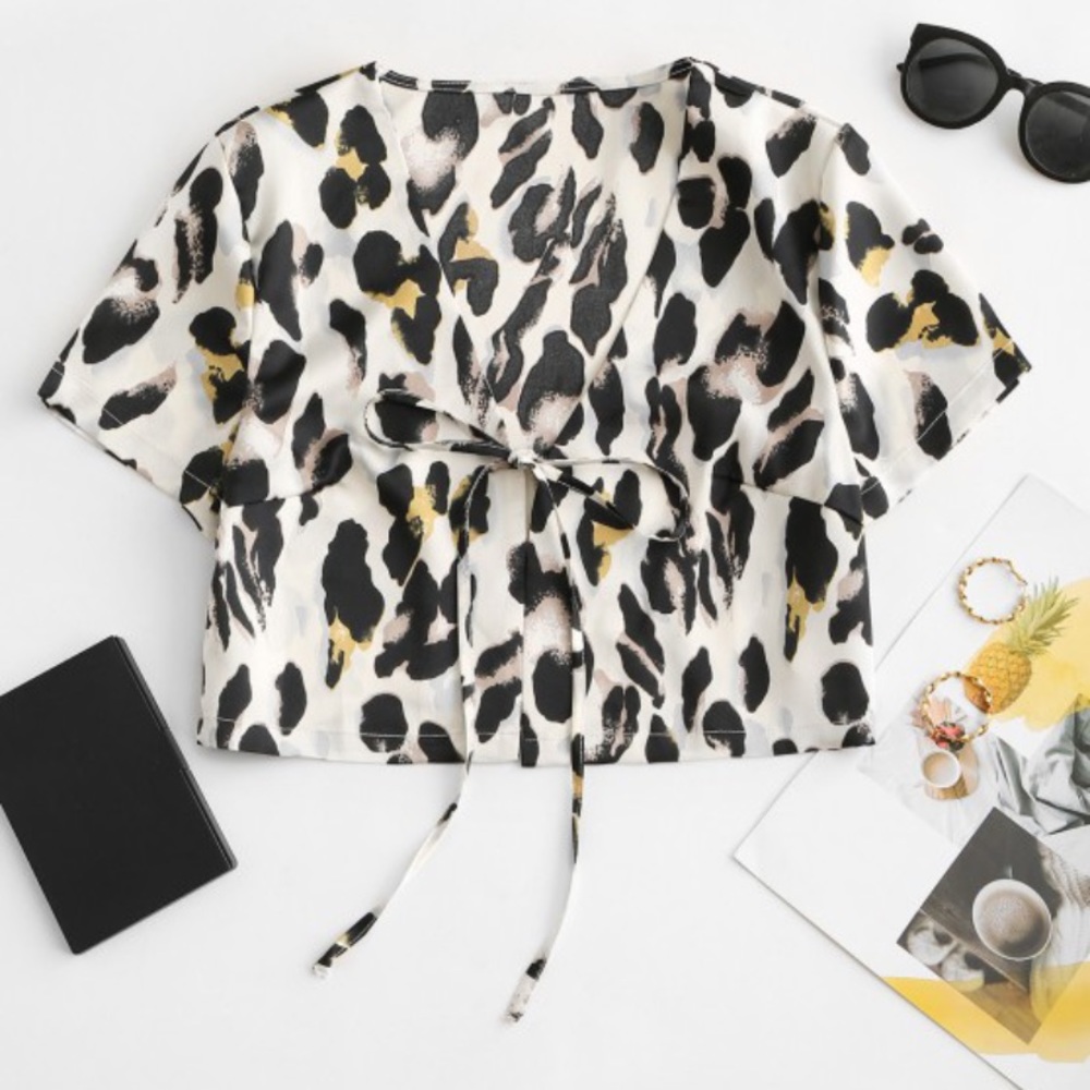 BOGO FREE! NWT ZAFUL Top - Picture 1 of 4